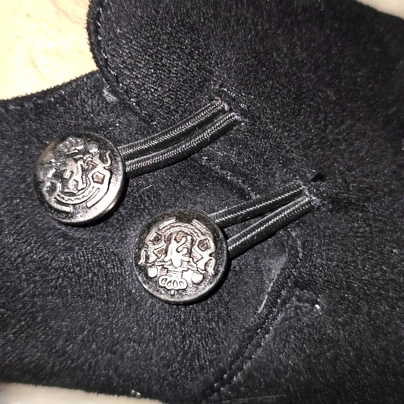 Chic, Very Chic! - Picture 5 of 10